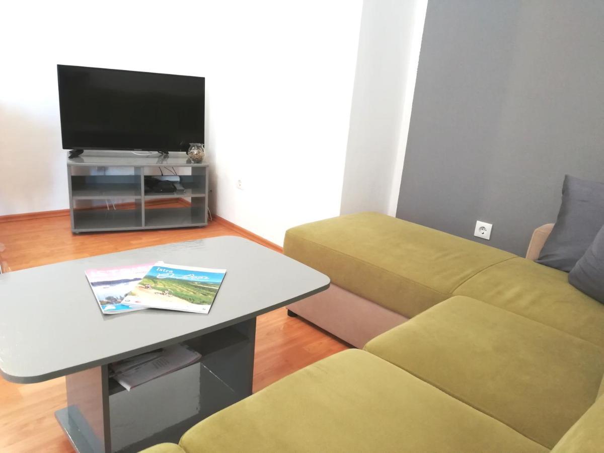 Apartment Toncic Benazici Bagian luar foto