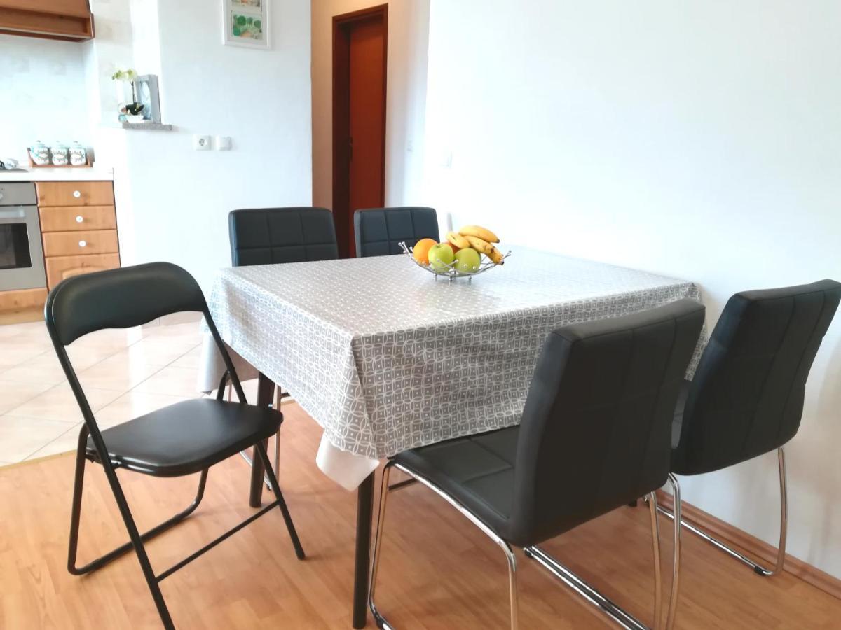 Apartment Toncic Benazici Bagian luar foto