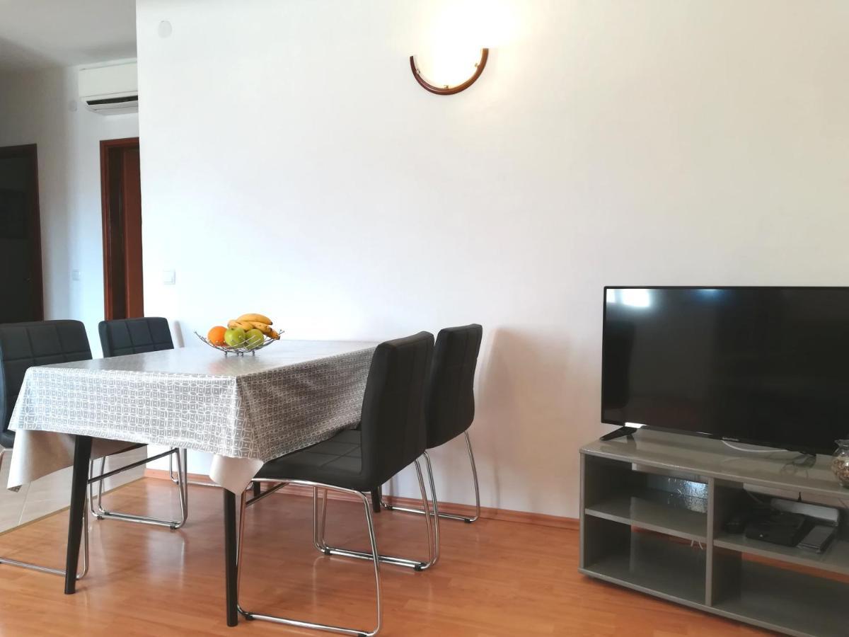 Apartment Toncic Benazici Bagian luar foto