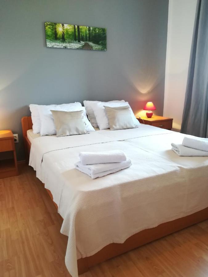 Apartment Toncic Benazici Bagian luar foto
