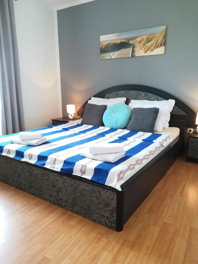 Apartment Toncic Benazici Bagian luar foto
