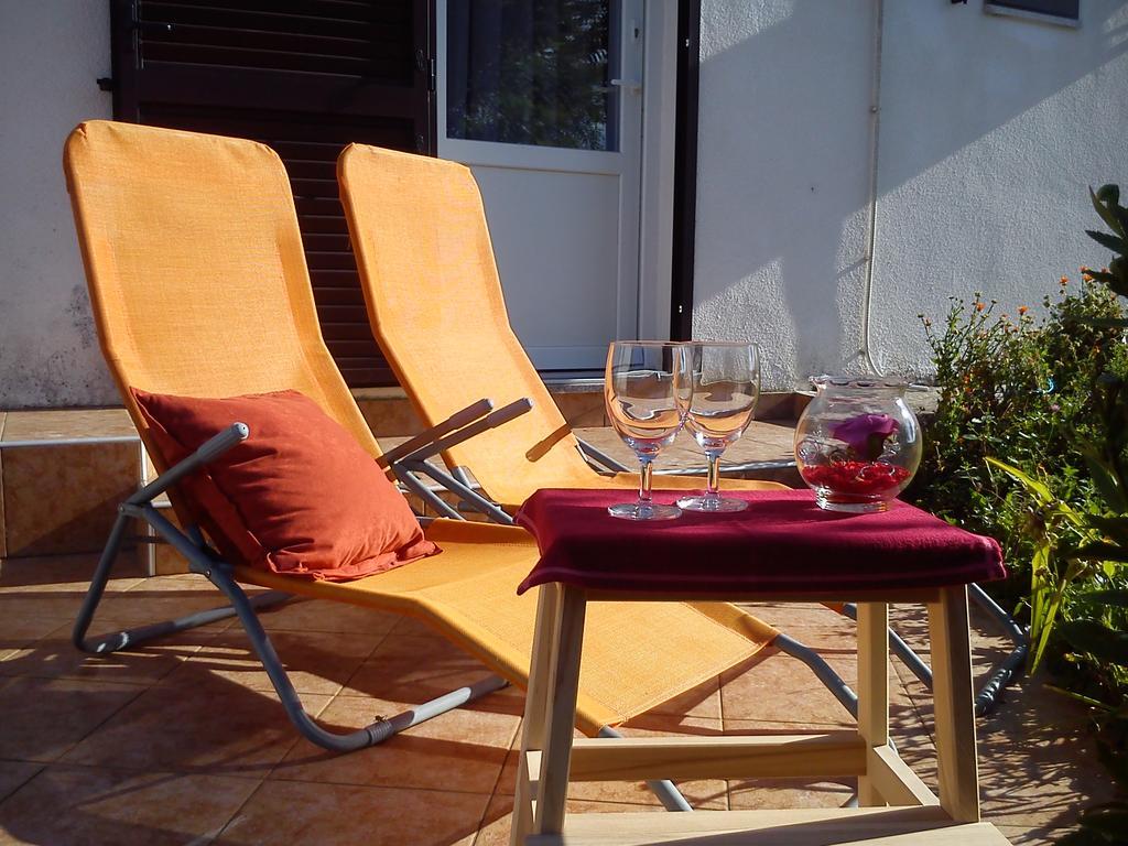 Apartment Toncic Benazici Bagian luar foto